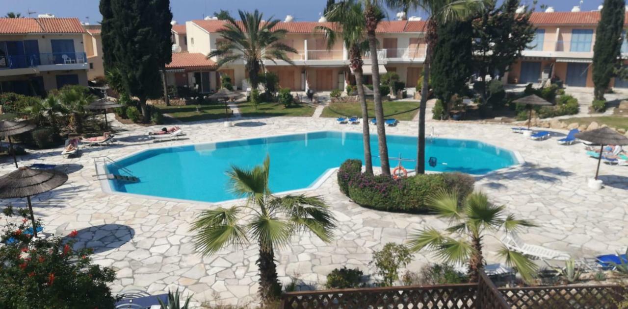 Family Paradise- Luxury Combined With Home Comfort Paphos Exterior photo